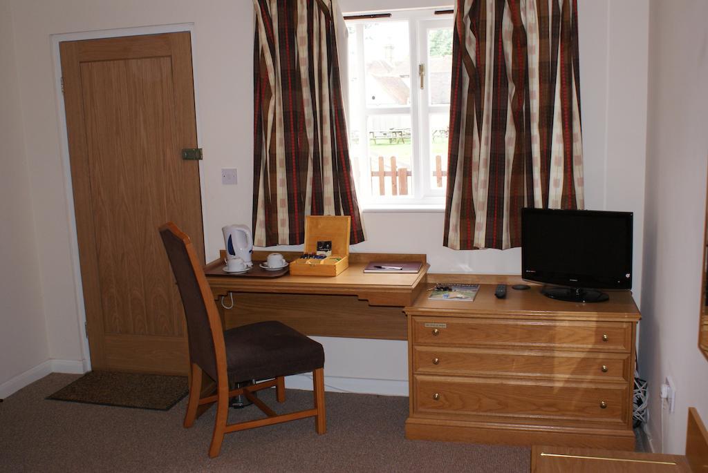 Bed and Breakfast The Hawkenbury Staplehurst Habitación foto