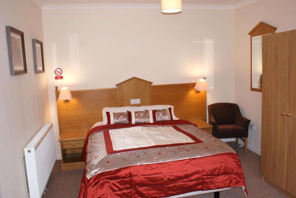 Bed and Breakfast The Hawkenbury Staplehurst Habitación foto